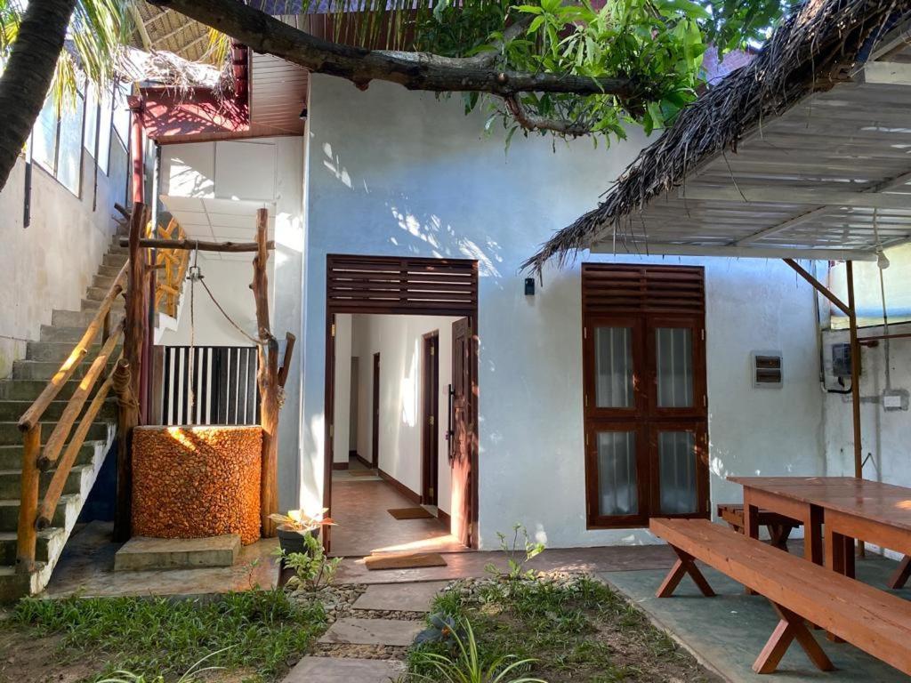 Kings Happy House Apartment Dickwella Exterior photo