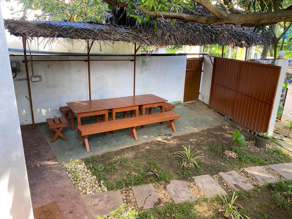 Kings Happy House Apartment Dickwella Exterior photo